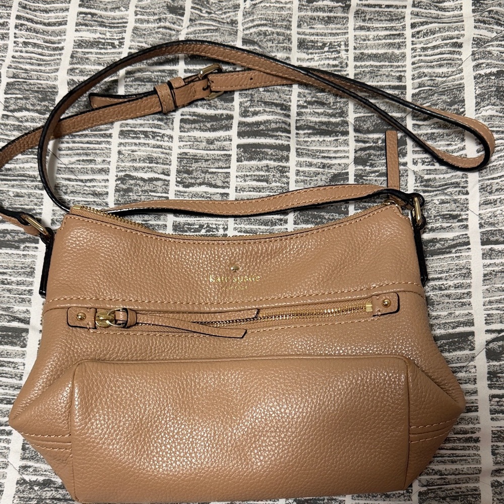 kate spade Pebbled Leather Crossbody in Camel Tan